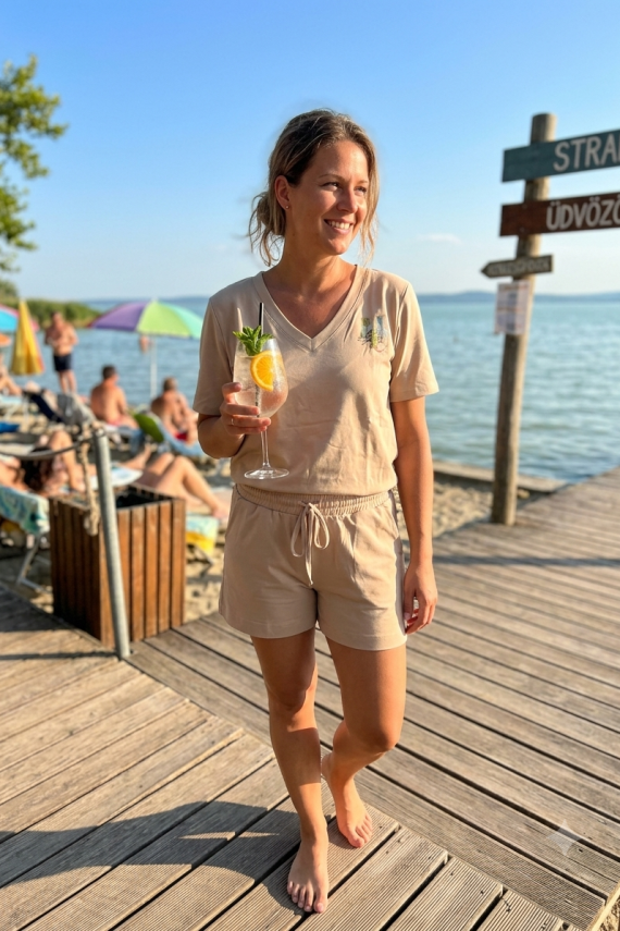 Mayo chix Pulzus short  fekete, menta,  bézs  színben 